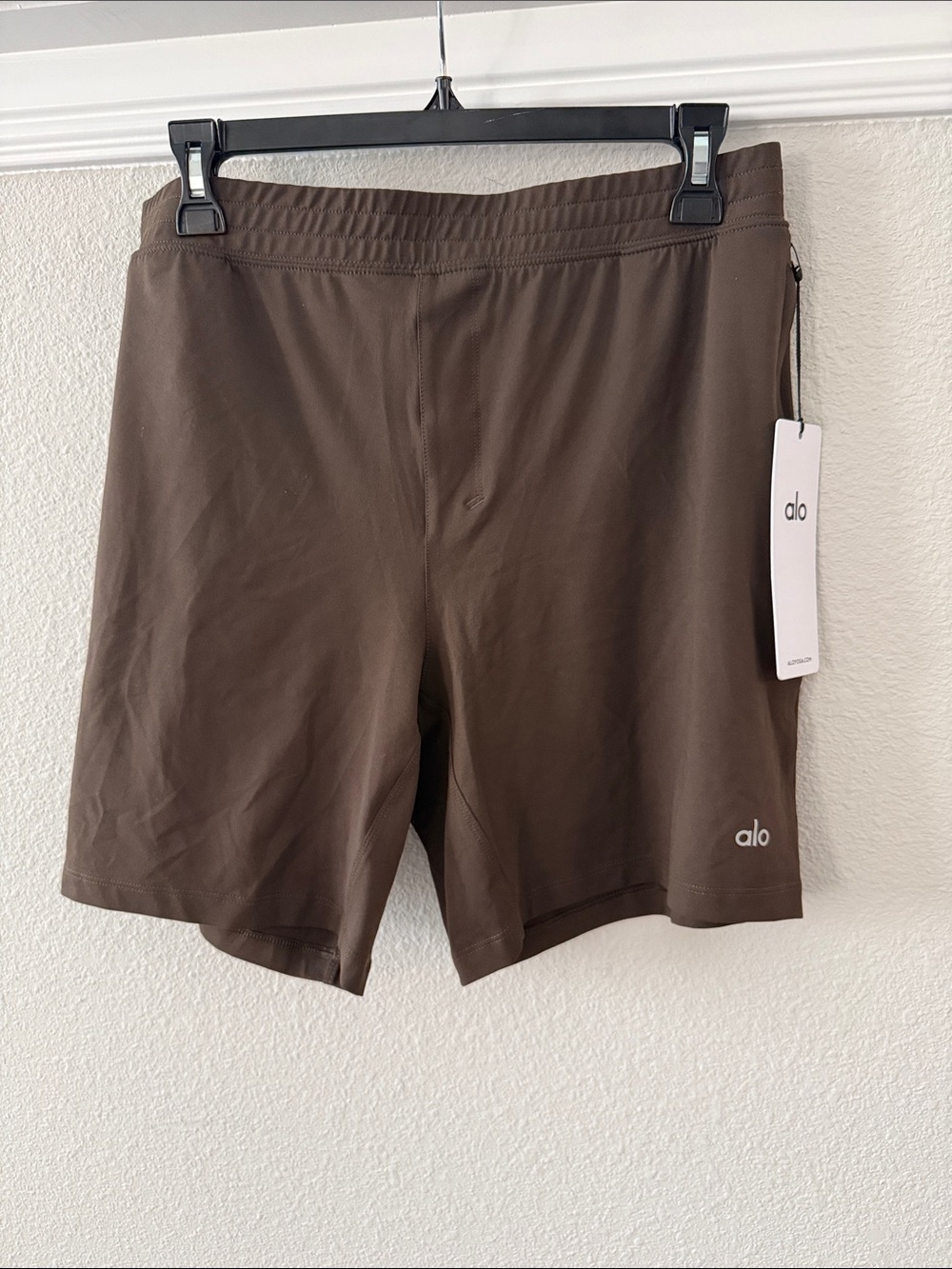ALO Yoga Men’s 7” Conquer React Performance Shorts